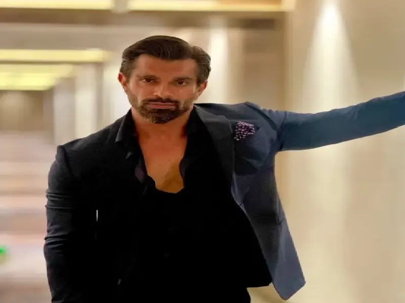 करण सिंह ग्रोवर: मार्केटिंग एग्जीक्यूटिव से टीवी सितारे बनने की यात्रा और मिले कई अवॉर्ड