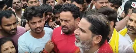 करबिगहिया पहुंचे जनसुराज प्रमुख प्रशांत किशोर, कहा- पुलिस ने मांगा है दो दिन का समय, तब तक रखें भरोसा
