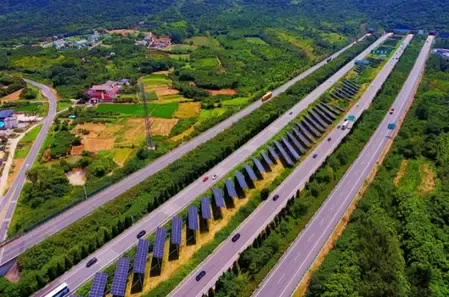 कार्बन पीक और कार्बन तटस्थता को निरंतर बढ़ावा दे रहा चीन