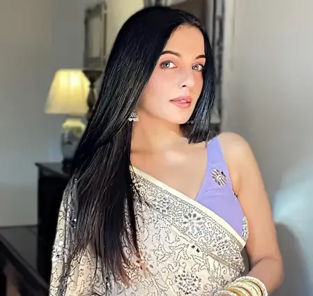 कारगिल विजय दिवस पर भावुक हुईं सेलिना जेटली, पिता की वीरता और परिवार के बलिदान को किया याद