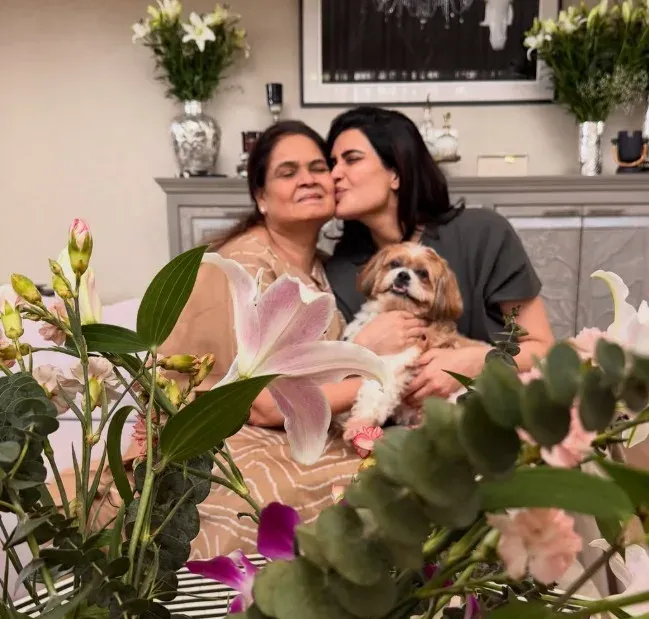 Karishma Tanna celebrates mom's birthday with kiss, family joy