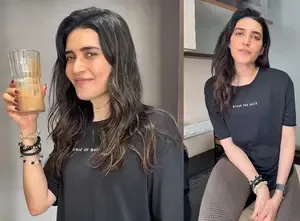 Karishma Tanna's version of protein shake is a perfect blend of healthy and yummy