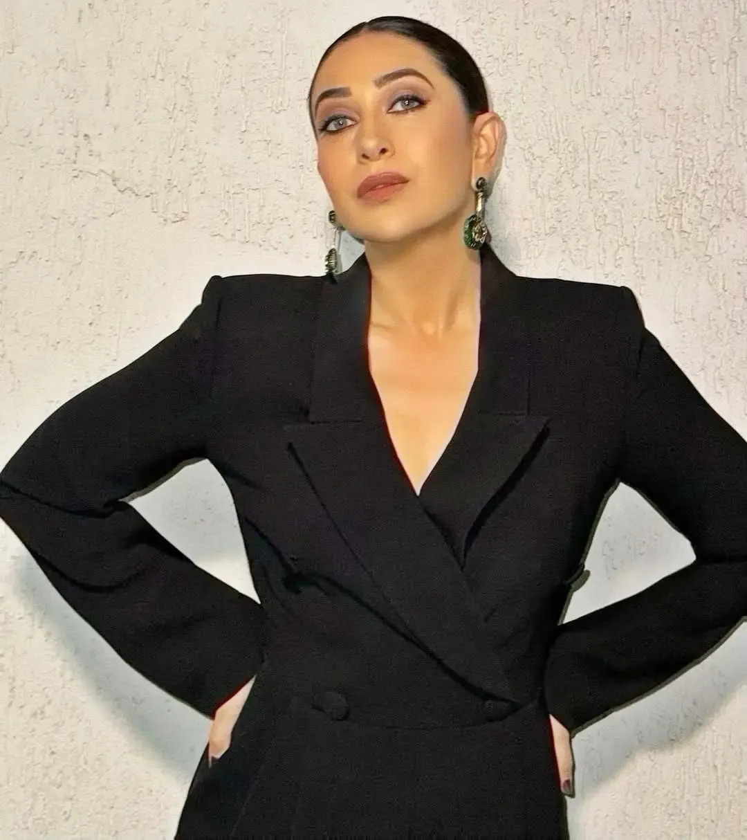 Karisma Kapoor Longs for Days Gone By