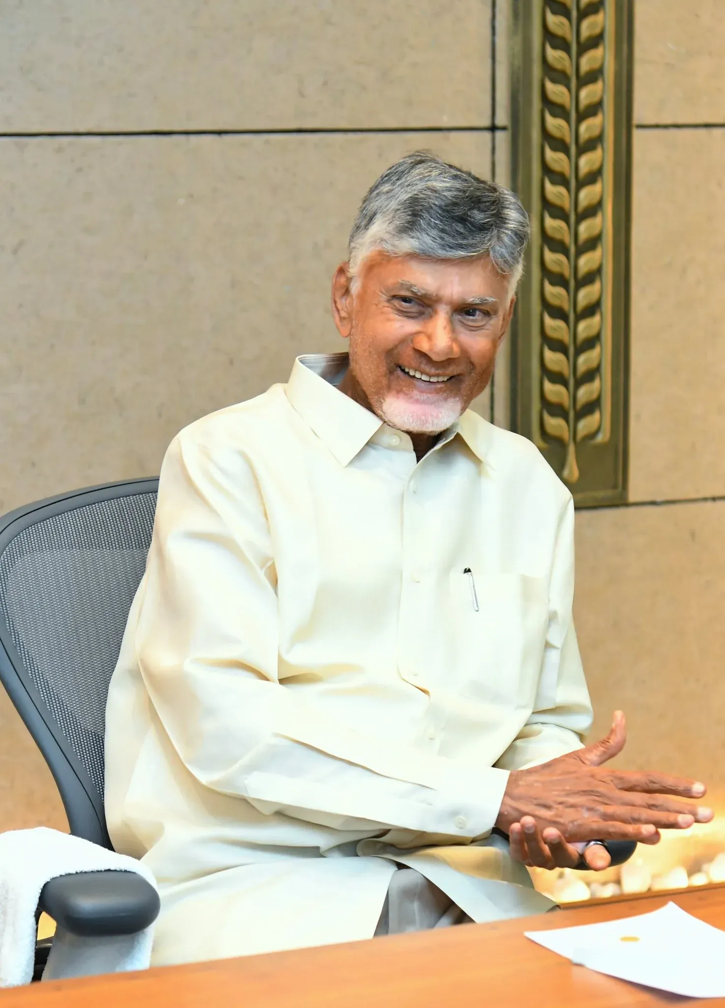 Karnataka leaders invite CM Naidu for Tungabhadra new gates event