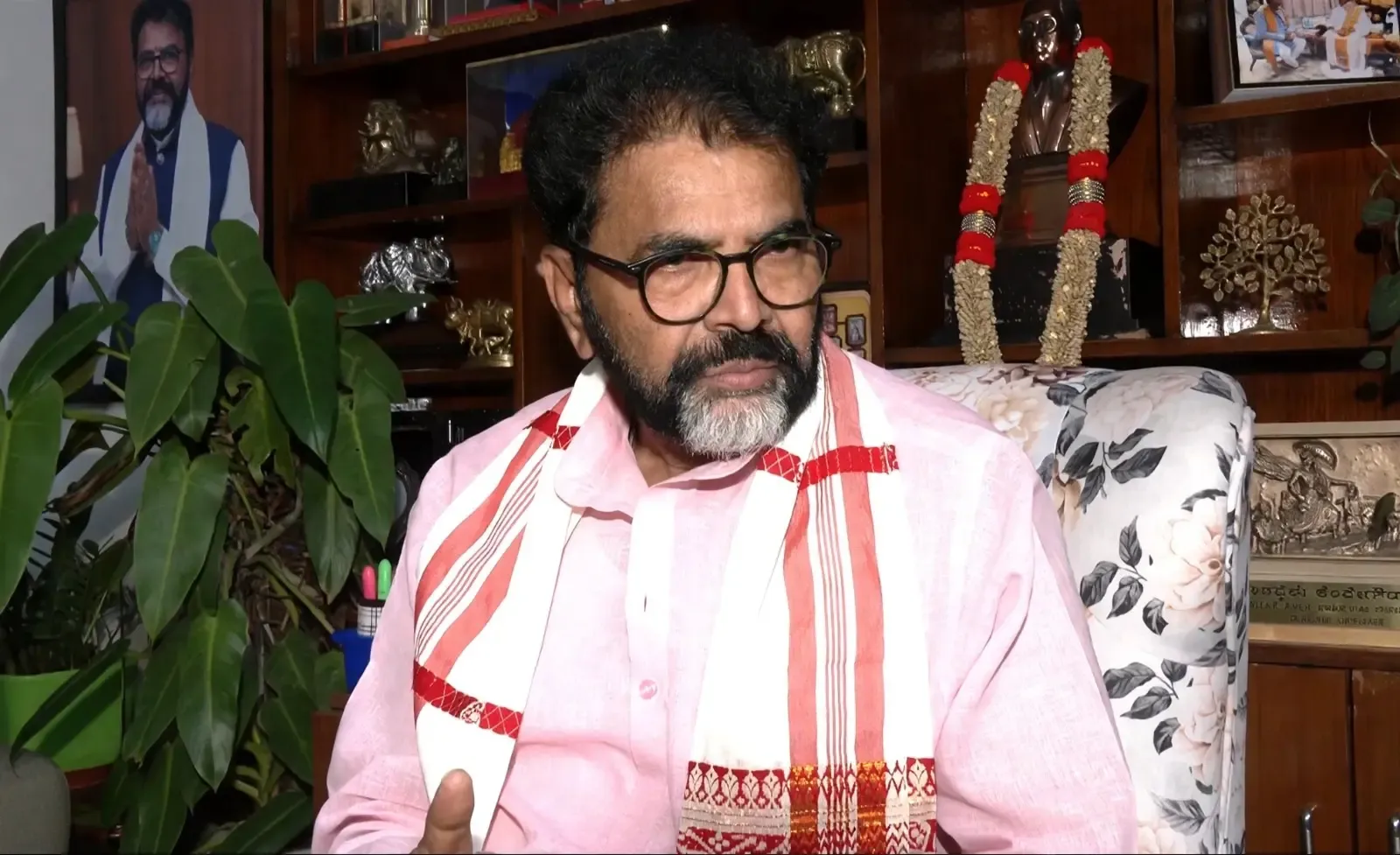 कर्नाटक फॉर्म-7 विवाद: चलवाड़ी नारायण स्वामी बोले, 'यह कांग्रेस का हाई ड्रामा, चुनाव आयोग बहाना'