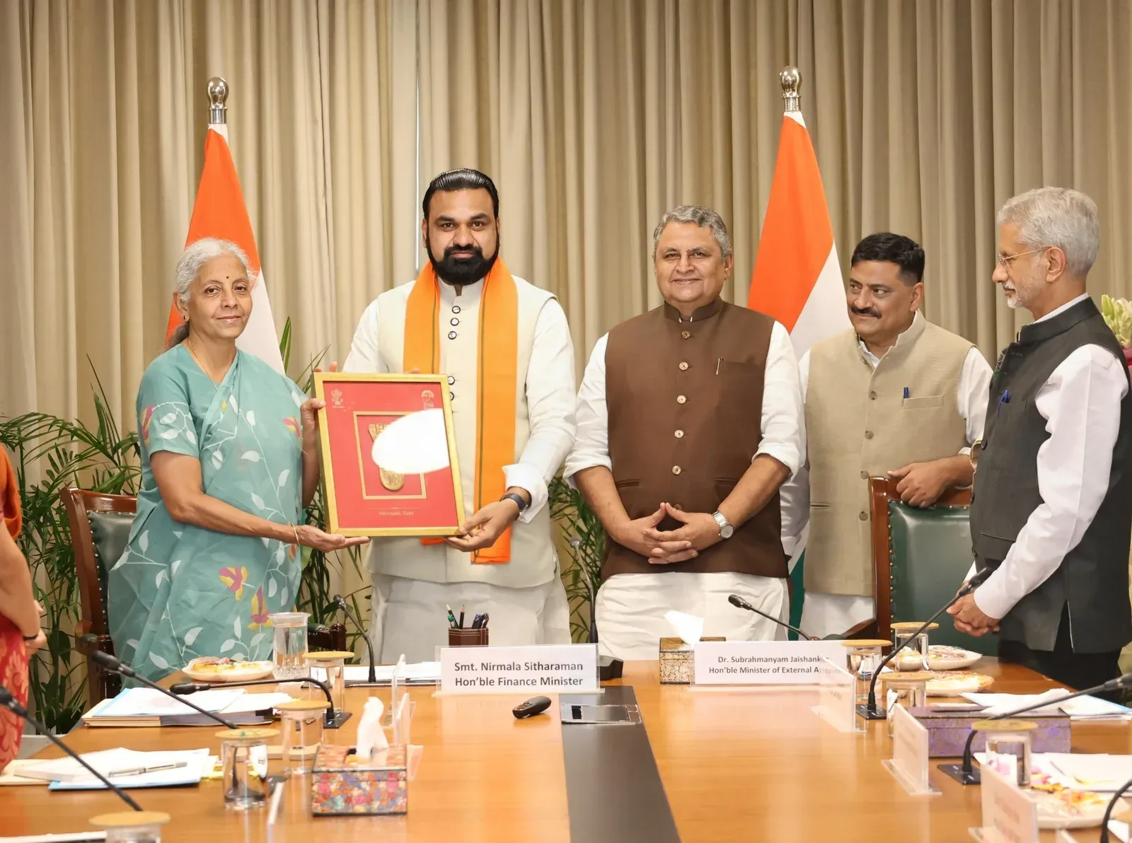 बिहार CM सम्राट चौधरी की निर्मला सीतारमण और जयशंकर से मुलाकात, भारत-नेपाल जल परियोजनाओं और बजट पर चर्चा