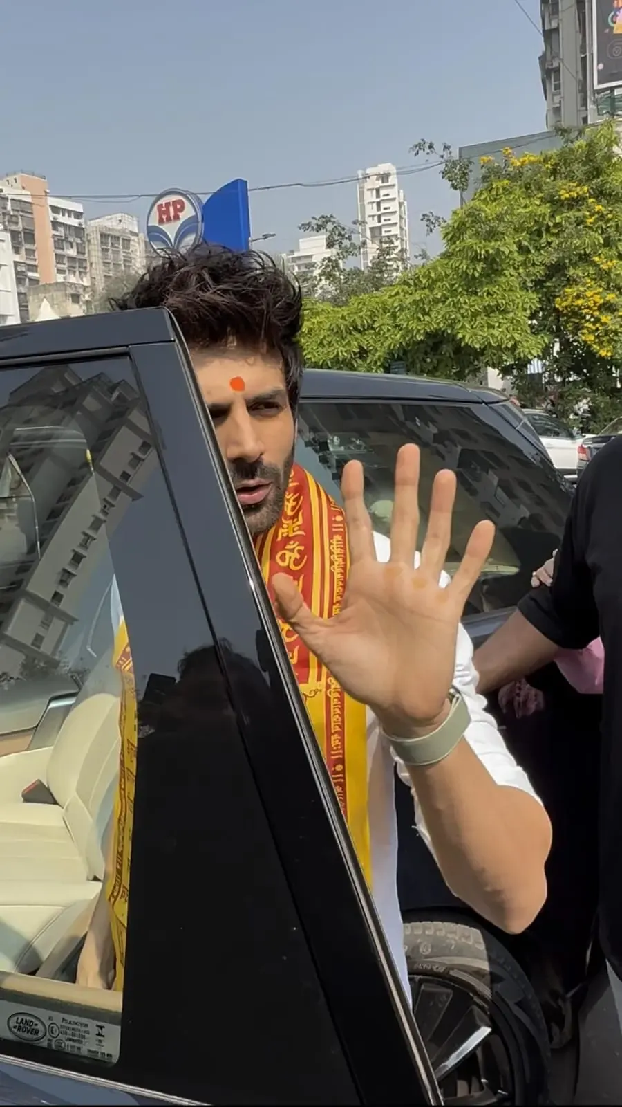 Did Kartik Aaryan Celebrate His Birthday at Siddhivinayak Temple?