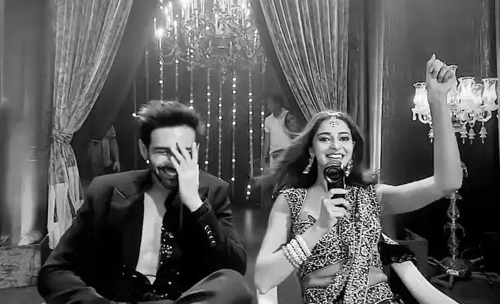 Did Kartik Aaryan Just Call Ananya Panday ‘Selfless’ in a Hilarious Birthday Wish?