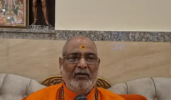 करवा चौथ 2026 शुभ मुहूर्त: शाम 5:38 से 6:56 बजे तक करें पूजा, कालकाजी महंत ने बताई विधि