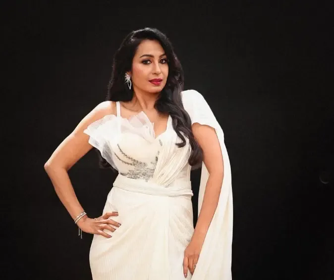 Is Kashmera Shah’s hydration advice a recipe for avoiding drama?