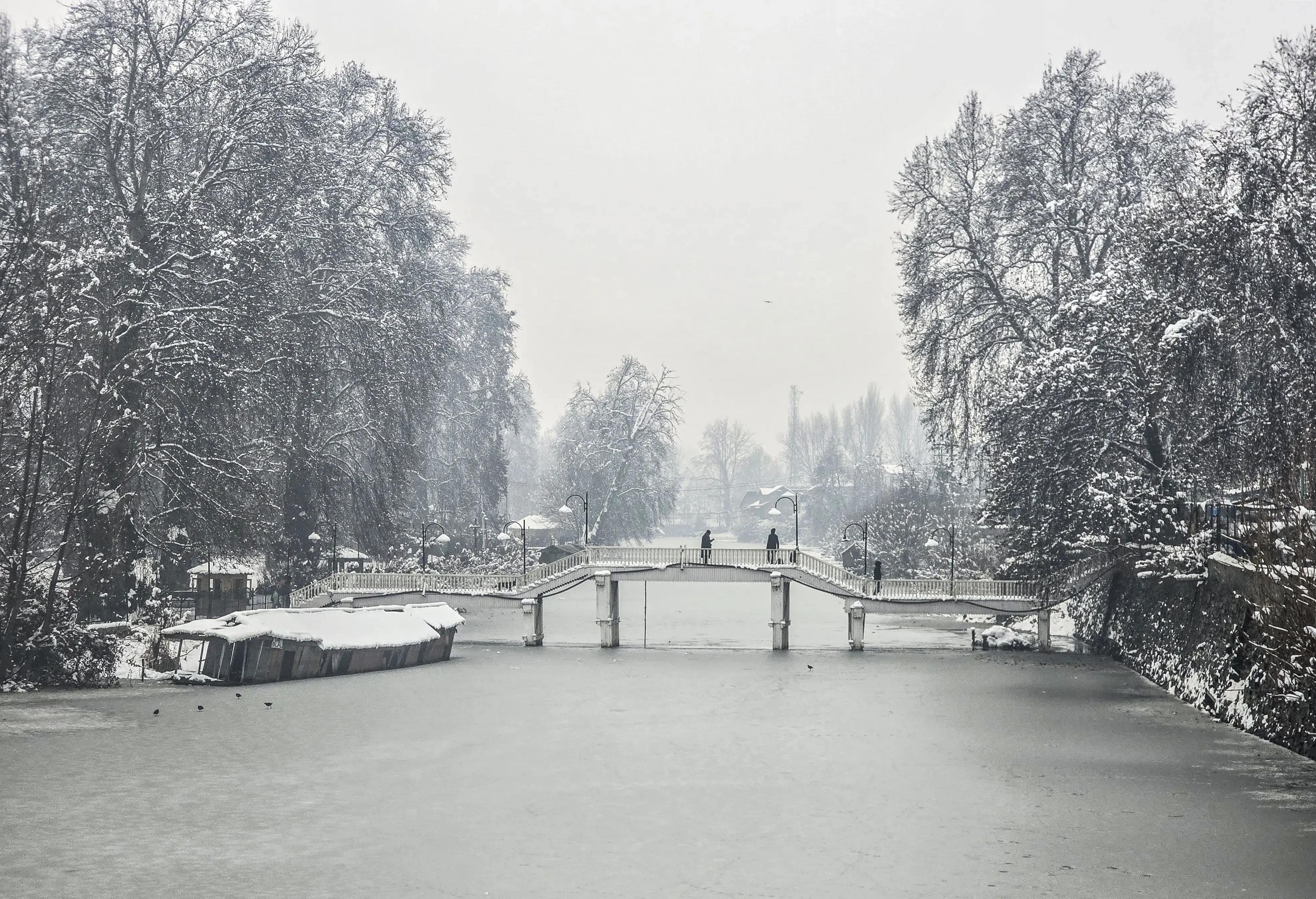 Kashmir Set to Experience Increased Snow and Rain in the First Week of the New Year