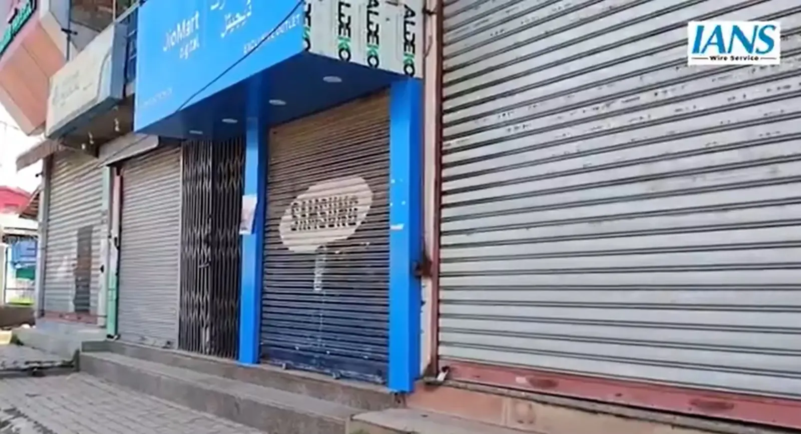 Kashmir Grieves as Bandh Follows Terror Attack; 16 Lives Lost, Including 2 Locals and 2 Tourists