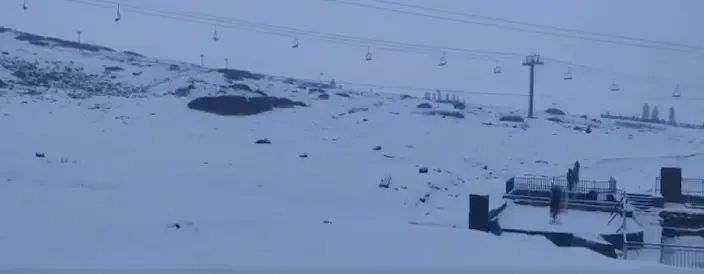 Did Kashmir Experience Its First Snowfall of the Season in Higher Reaches and Rain in the Plains?