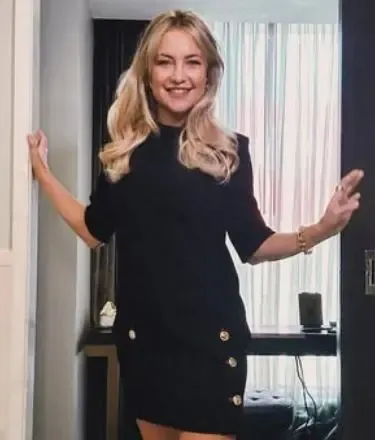 Kate Hudson Labels Herself as the 'Ultimate Flirt'