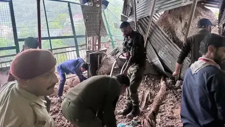 कटरा-वैष्णो देवी मार्ग पर बड़ा हादसा? अर्धकुंवारी में भूस्खलन से 5 श्रद्धालुओं की मौत, 14 घायल