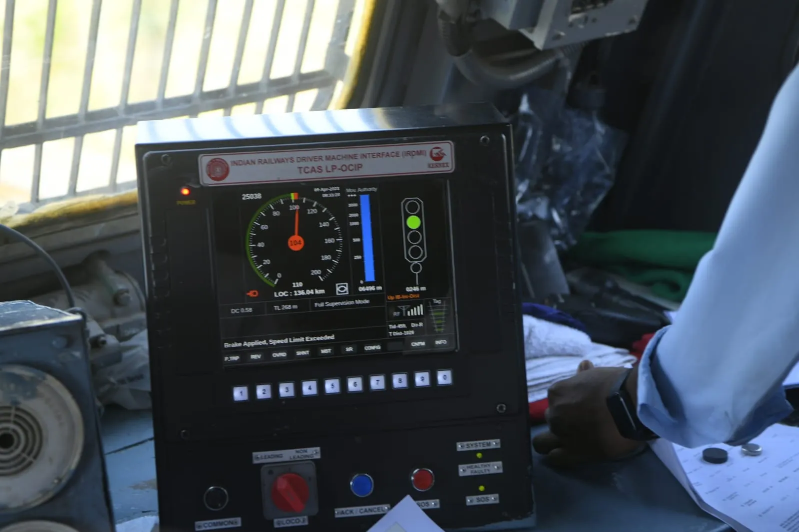 'Kavach 4.0' Set to Equip 10,000 Locomotives: Ashwini Vaishnaw