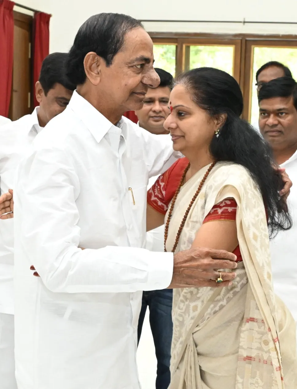 What Happened When Kavitha Met KCR Before the P.C. Ghose Commission Grilling?