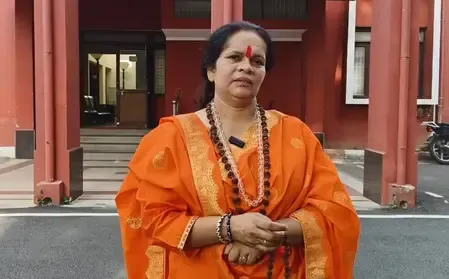 मौलाना मदनी के बयान पर साध्वी प्राची का पलटवार, 'देश सुदर्शन चक्र चलाना भी जानता है'