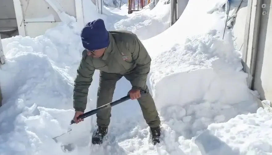 क्या केदारनाथ में पहली बर्फबारी ने सुरक्षा व्यवस्था को चुनौती दी?