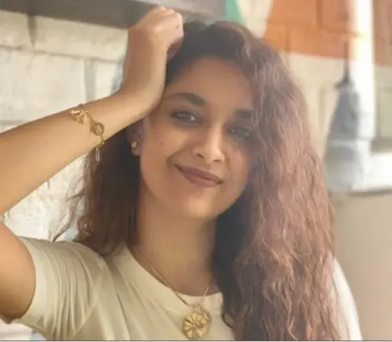 क्या कीर्ति सुरेश ने बिना रुके 9 घंटे की डबिंग की?