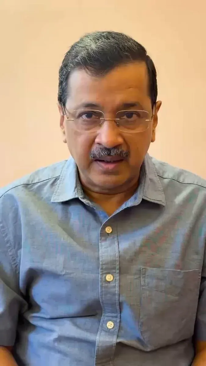 Kejriwal Demands Sack of Education Minister Over CBSE Lapse