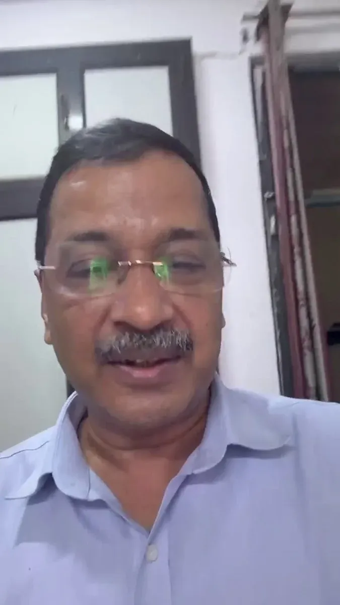 Kejriwal Detained at Jaffarpur, Demands EC Chief's Resignation