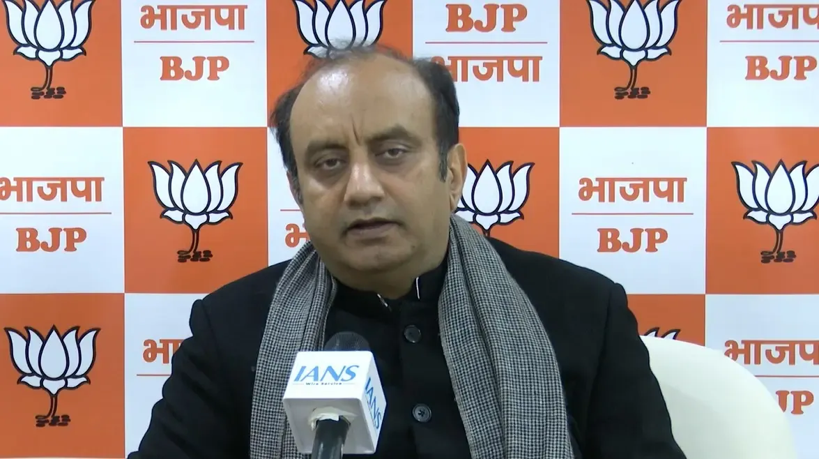 Sudhanshu Trivedi Criticizes AAP Chief Kejriwal Amid CAG Report Controversy
