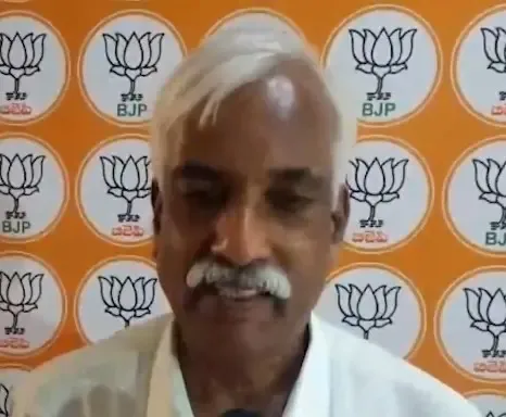 प्रकाश रेड्डी का केजरीवाल पर हमला: इमरजेंसी का इतिहास नहीं, कांग्रेस से समर्थन लेकर बने थे CM
