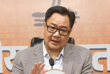 केजरीवाल और सिसोदिया के बरी होने पर किरेन रिजिजू ने कहा, 'गलत फैसले को सुधारने के लिए ऊपरी अदालतें हैं'
