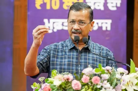 Did Kejriwal Criticize Gujarat's Government for Lathi Charge on Farmers?