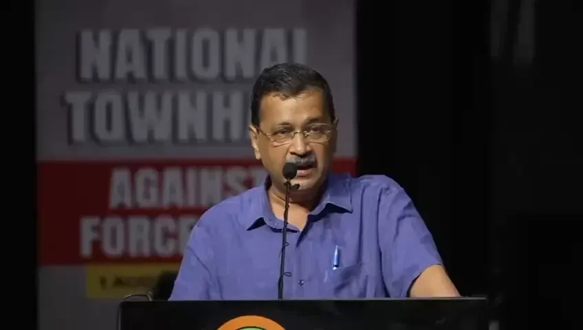 Kejriwal Urges Indians to Stop Buying Petrol, Diesel Cars
