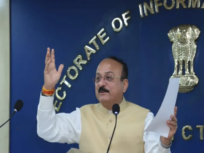 Did Kejriwal Misuse Government Funds to Buy Mobile Phones Worth Up to ₹1.63 Lakh?