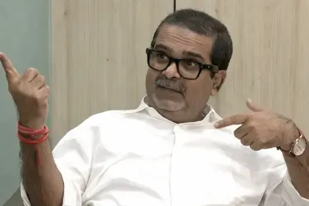 Avadh Ojha: Kejriwal's Vision is the Future of Indian Politics