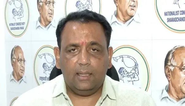 केईएम अस्पताल नाम विवाद: मंत्री उदय सावंत बोले 'पहले जानकारी लें', तापसे ने कहा सुविधाएं सुधारें