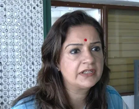 केंद्र पर प्रियंका चतुर्वेदी का तीखा प्रहार, महाराष्ट्र को राहत पैकेज नहीं मिलने पर जताई नाराजगी