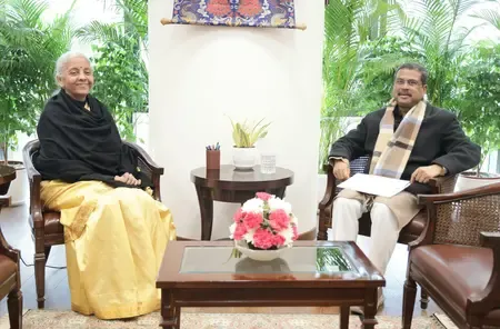 केंद्रीय बजट से पहले शिक्षा मंत्री व वित्त मंत्री की मुलाकात, स्कूली व उच्च शिक्षा पर हुई बात