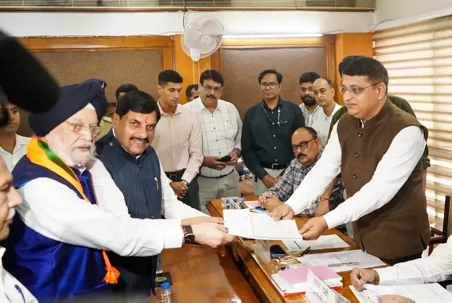 हरदीप सिंह पुरी ने मध्य प्रदेश से राज्यसभा उपचुनाव के लिए नामांकन दाखिल किया, BJP की जीत लगभग तय
