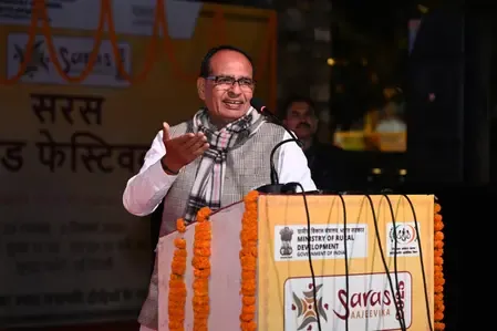 क्या शिवराज सिंह चौहान ने दिल्ली में सरस आजीविका फूड फेस्टिवल का शुभारंभ किया?