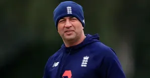 Kent appoints Adam Hollioake as head coach of men's team