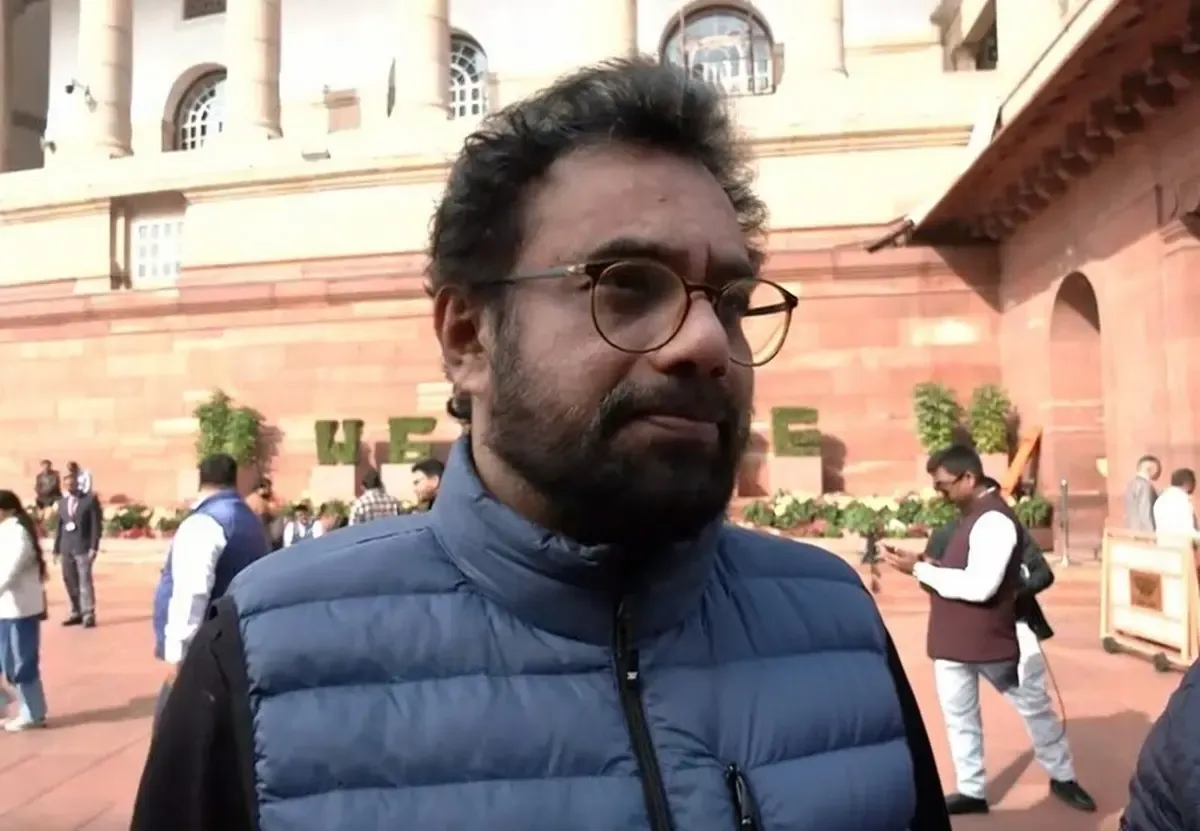 केरल में एलपीजी की सप्लाई संकट: सांसद जॉन ब्रिटास ने केंद्र से त्वरित कार्रवाई की अपील की