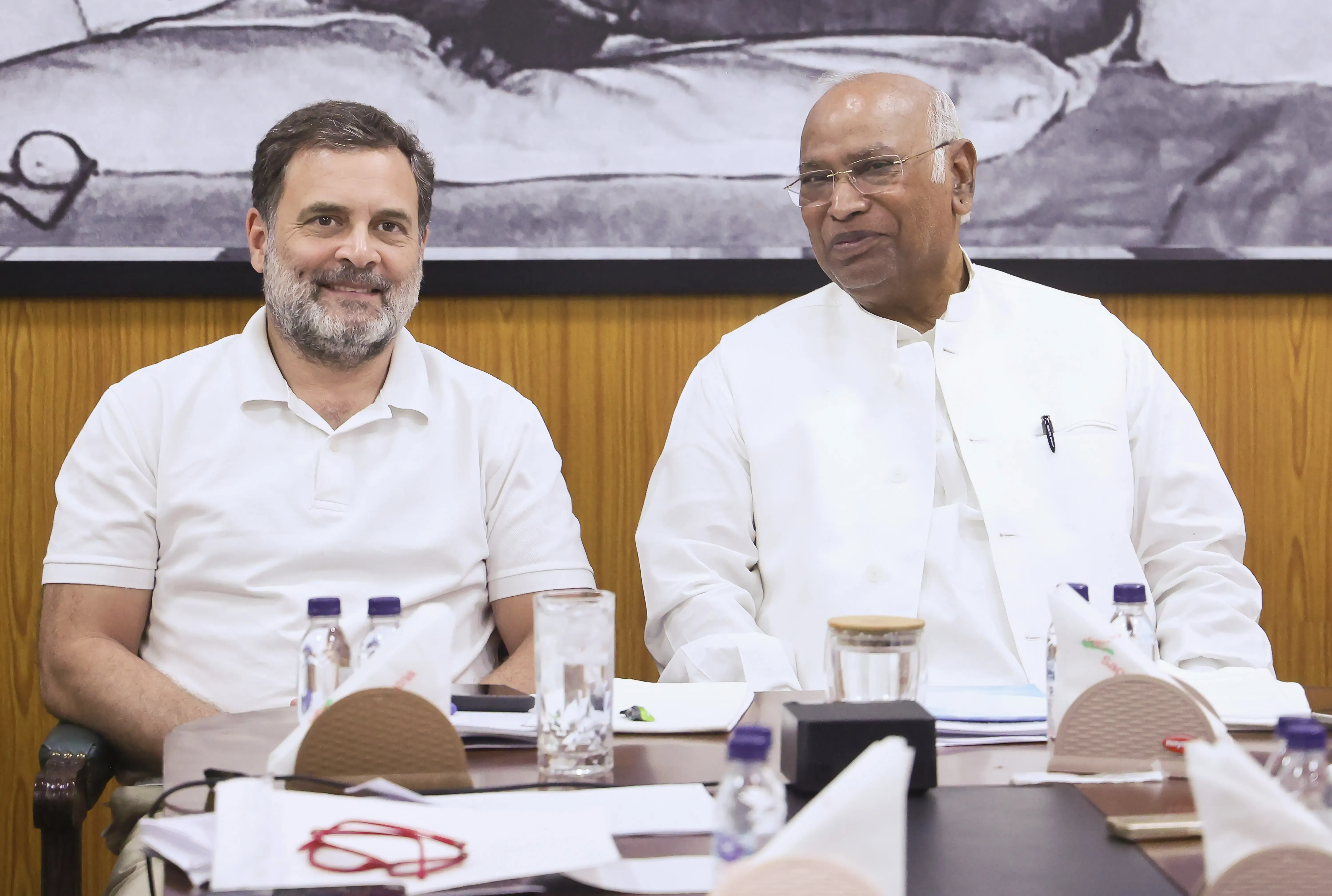 Kerala CM suspense: Congress high command yet to name chief minister 8 days on