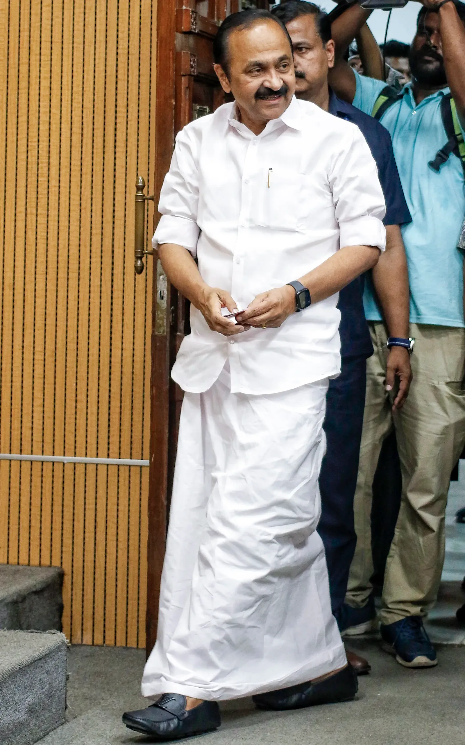 Kerala CM Satheesan under fire for Ponnani lunch amid rain crisis