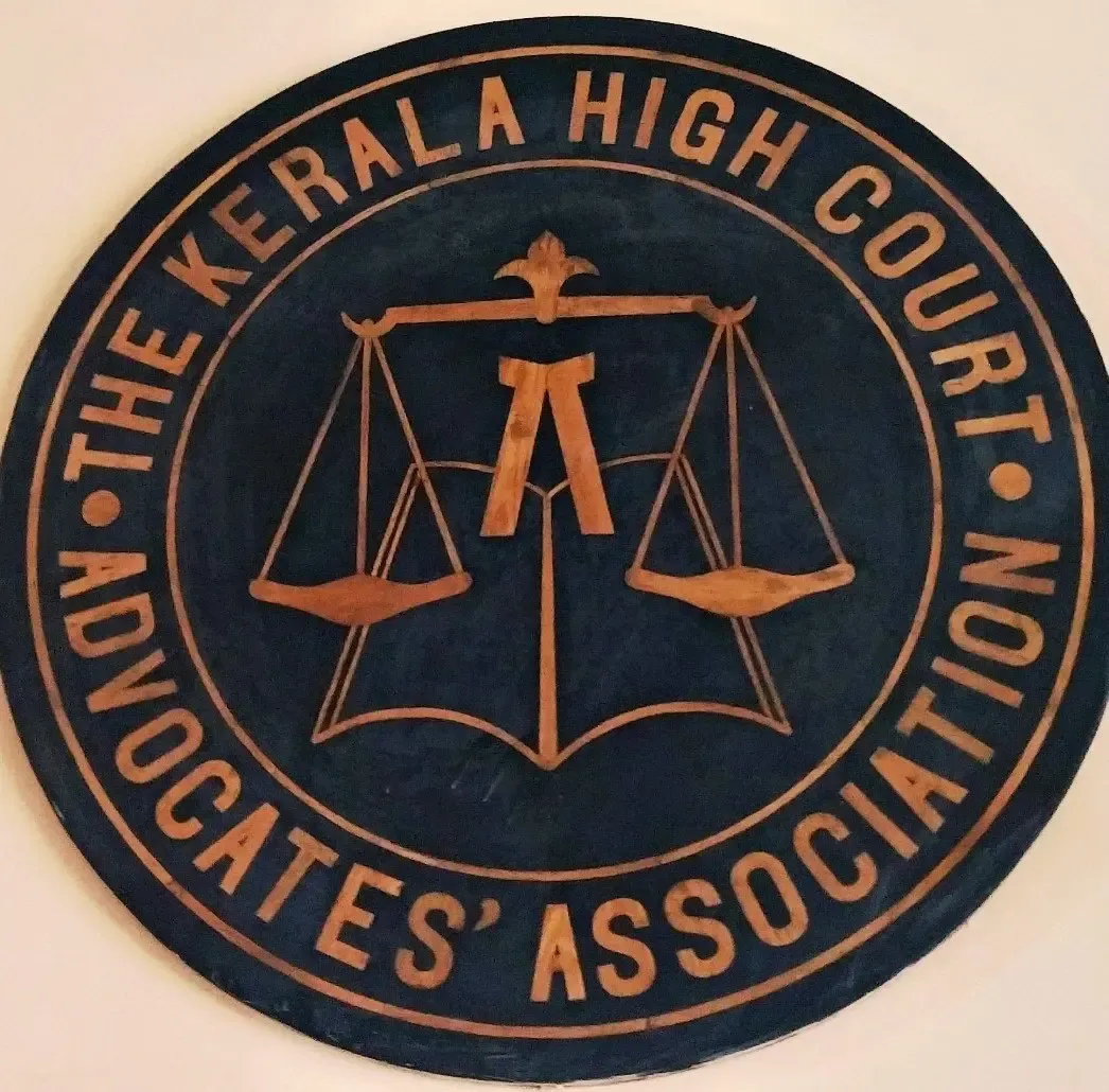 Kerala High Court Lawyers' Association to Hold 'Pen Down Protest' Against Court Fee Increases