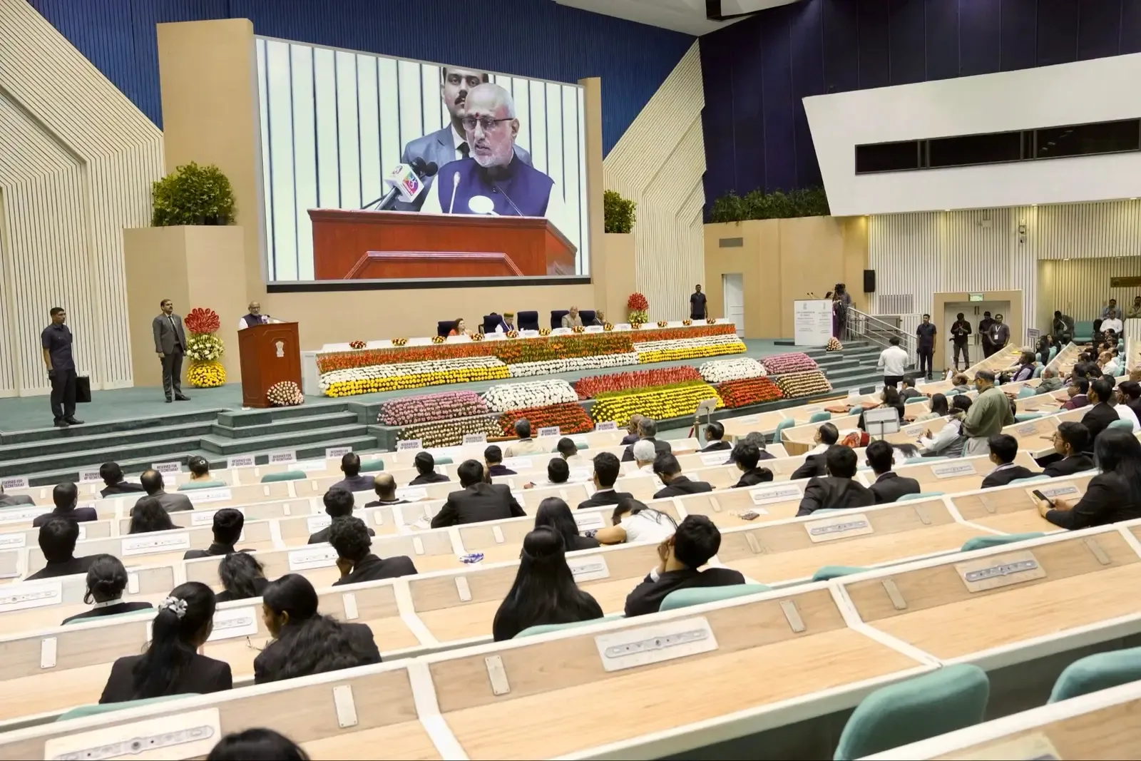 उपराष्ट्रपति सीपी राधाकृष्णन बोले: सुशासन ही स्थायी समृद्धि का आधार, विधिक सुधार अनिवार्य