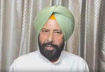 केवल सिंह ढिल्लों का केजरीवाल पर हमला, कहा- रामायण का ज्ञान नहीं और धर्म का पाठ पढ़ा रहे