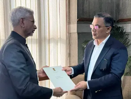 क्या ढाका में खालिदा जिया के जनाजे में शामिल होने के लिए एस जयशंकर पहुंचे?