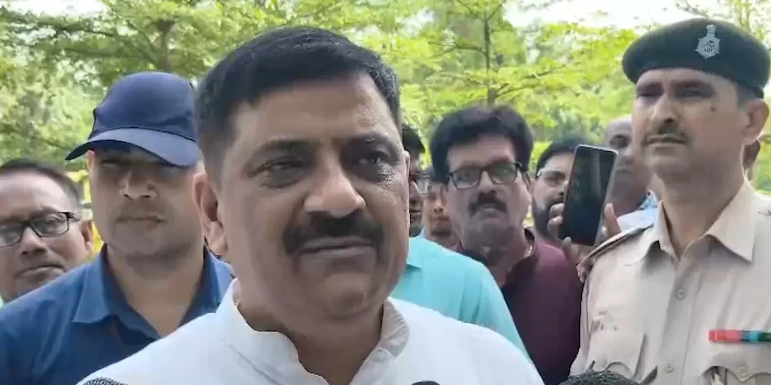 खान सर कोचिंग सेंटर पर पत्थरबाजी: भाजपा-जदयू सख्त, बोले- 'दोषियों को मिलेगी सजा'