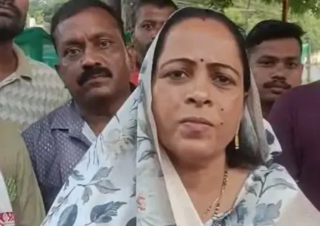खंडवा हादसे पर पीएम मोदी के बाद सीएम मोहन यादव और विधायक ने दी पीड़ितों को राहत राशि