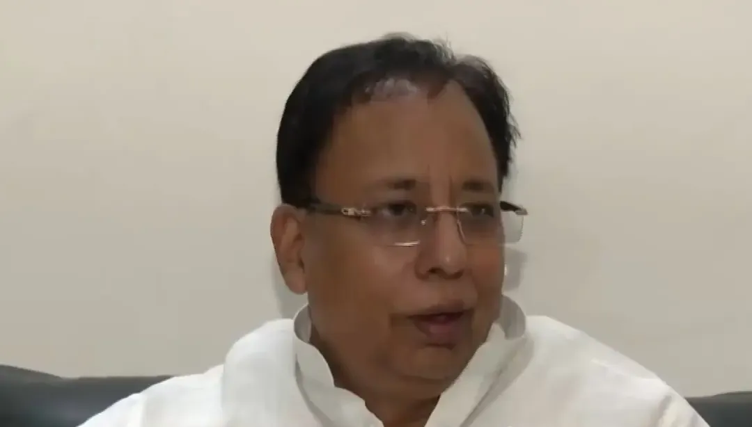 इंडिया ब्लॉक के 'जन महाभियोग' पर भाजपा का पलटवार: 'लोकतंत्र का मज़ाक, राजनीतिक नौटंकी'