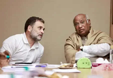 खड़गे, राहुल गांधी और प्रियंका गांधी वाड्रा ने चैत्र नवरात्रि, गुड़ी पड़वा और नववर्ष के पर्वों पर दीं शुभकामनाएं